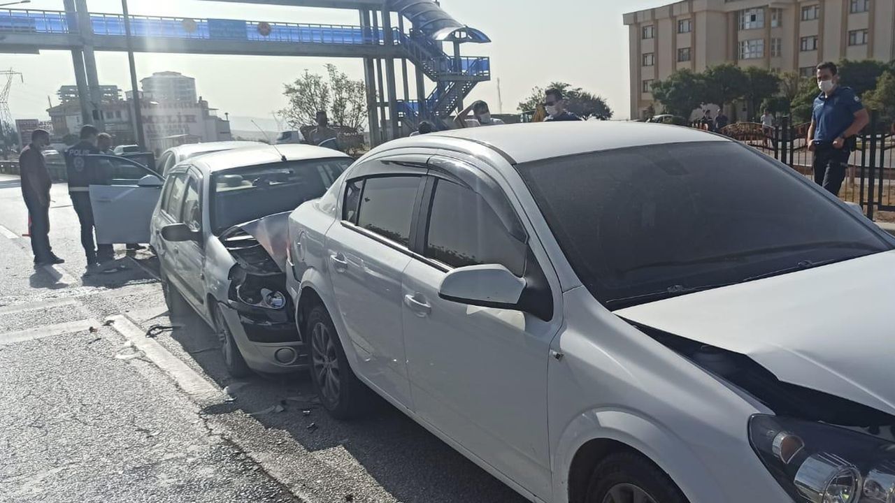 Kırıkkale'de, zincirleme trafik kazası